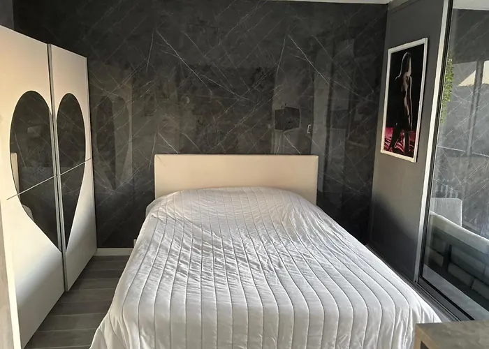 Apartment Naturiste Cap D'agde Heliopolis F 90 Agde