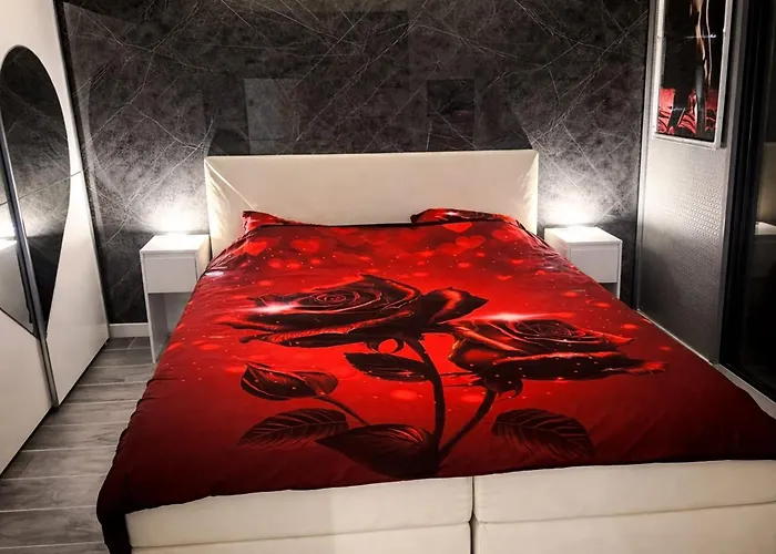 Naturiste Cap D'agde Heliopolis F 90 *